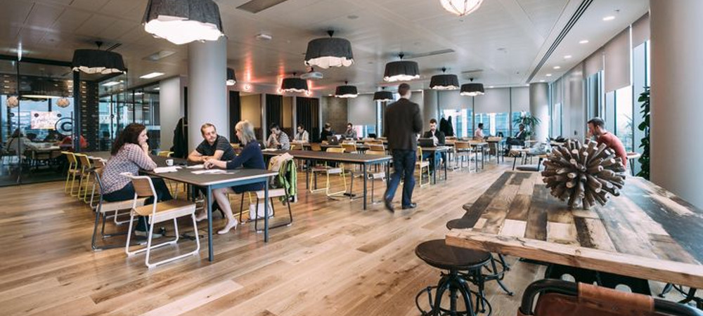 E-Commerce Operation Delegation